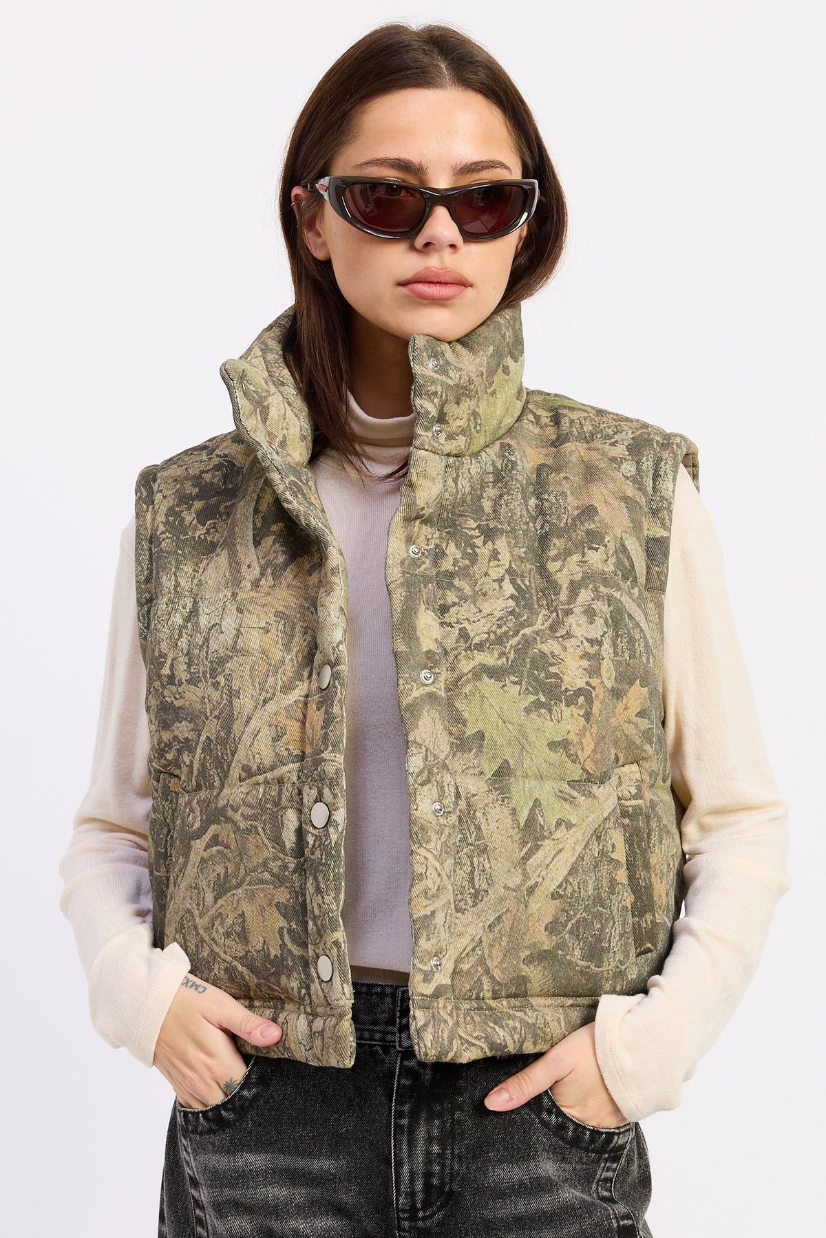Dinara Vest